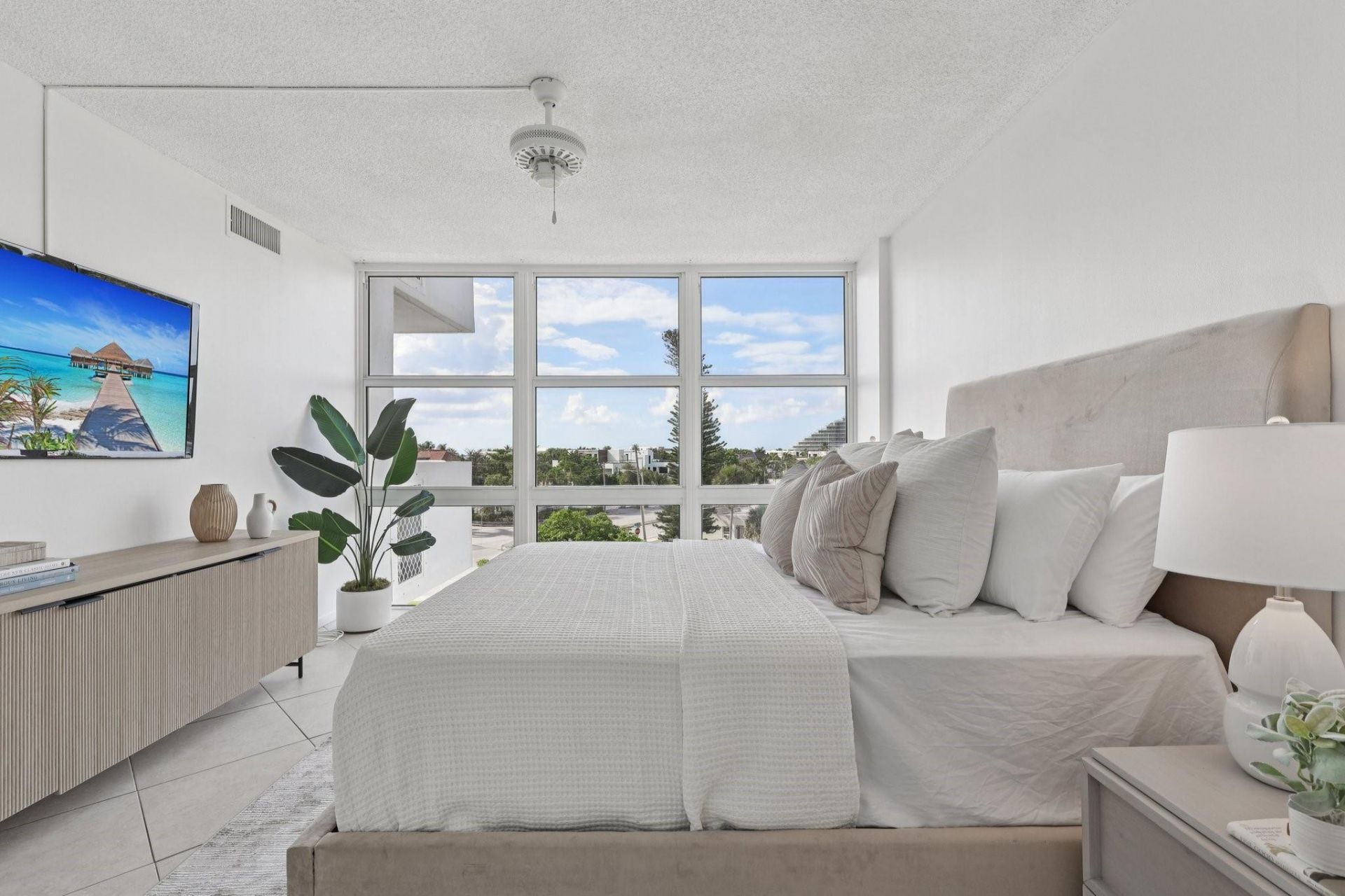 2701 N Ocean Blvd, Unit 4C, Fort Lauderdale, FL 33308 Photo