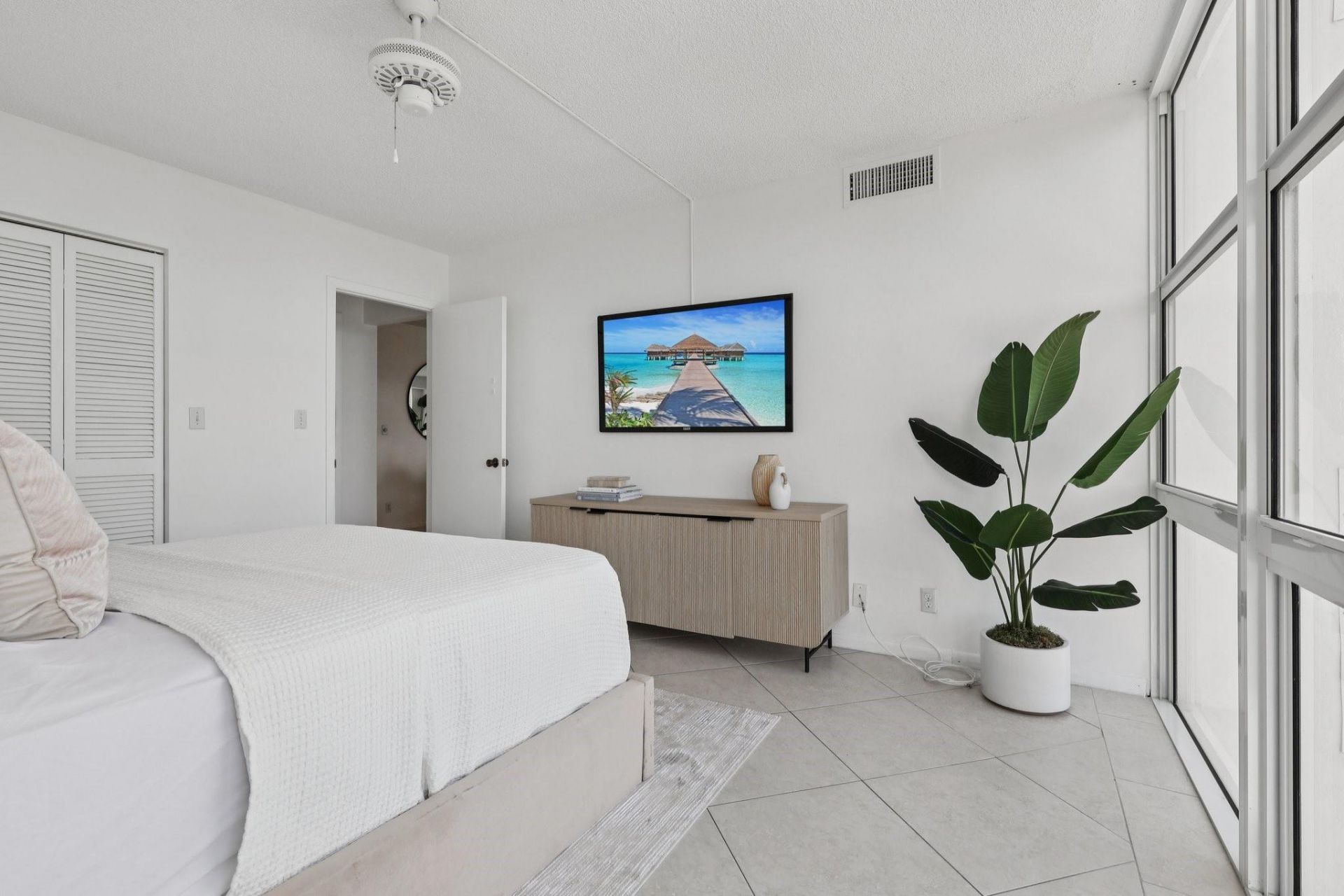 2701 N Ocean Blvd, Unit 4C, Fort Lauderdale, FL 33308 Photo