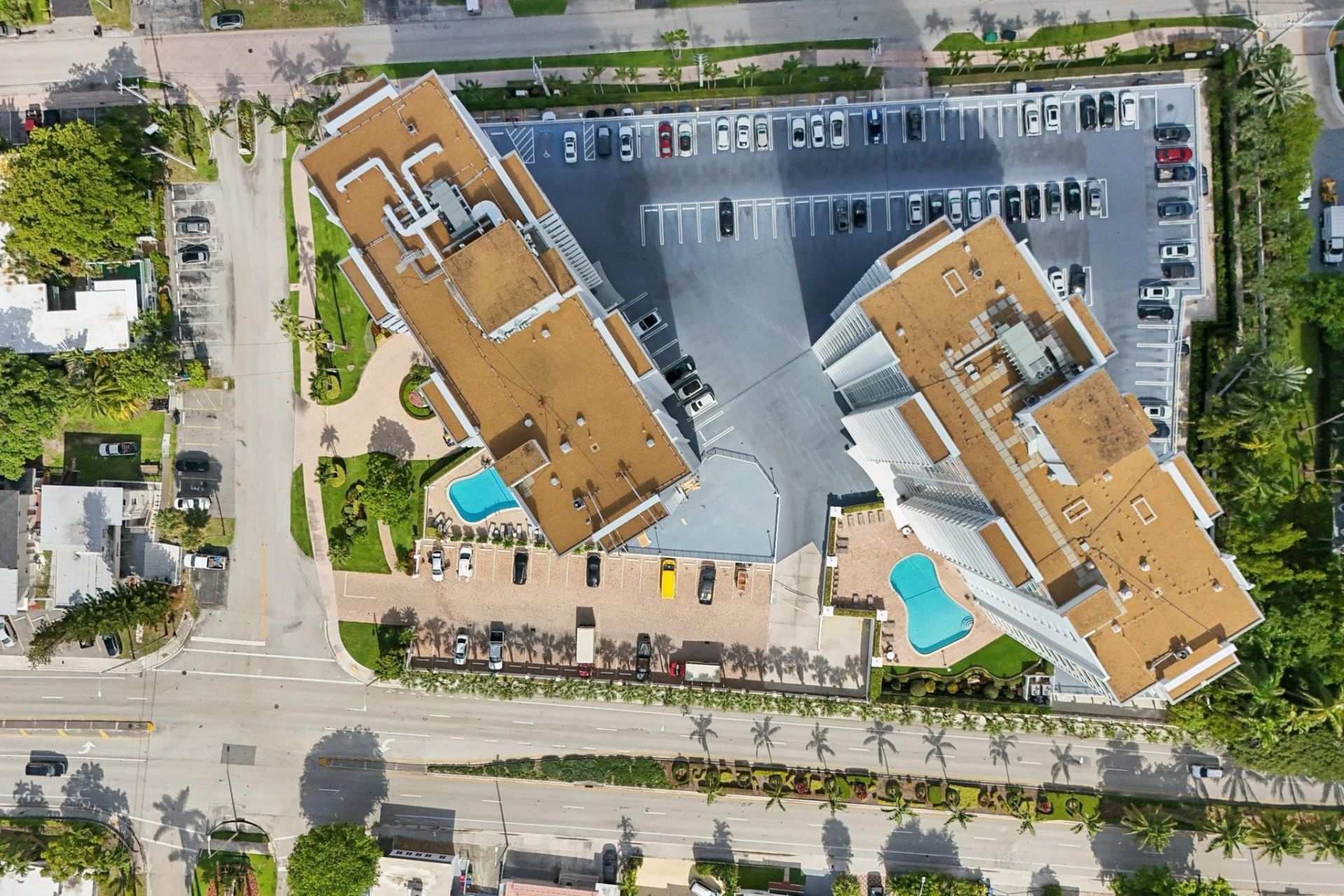 2701 N Ocean Boulevard, Unit 4C, Fort Lauderdale, FL 33308 Photo