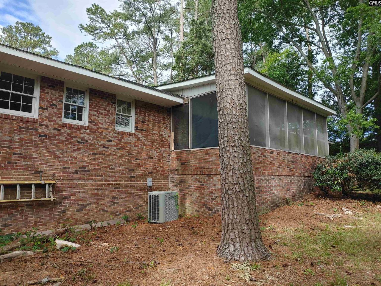 210 Pineland Drive Photo 12