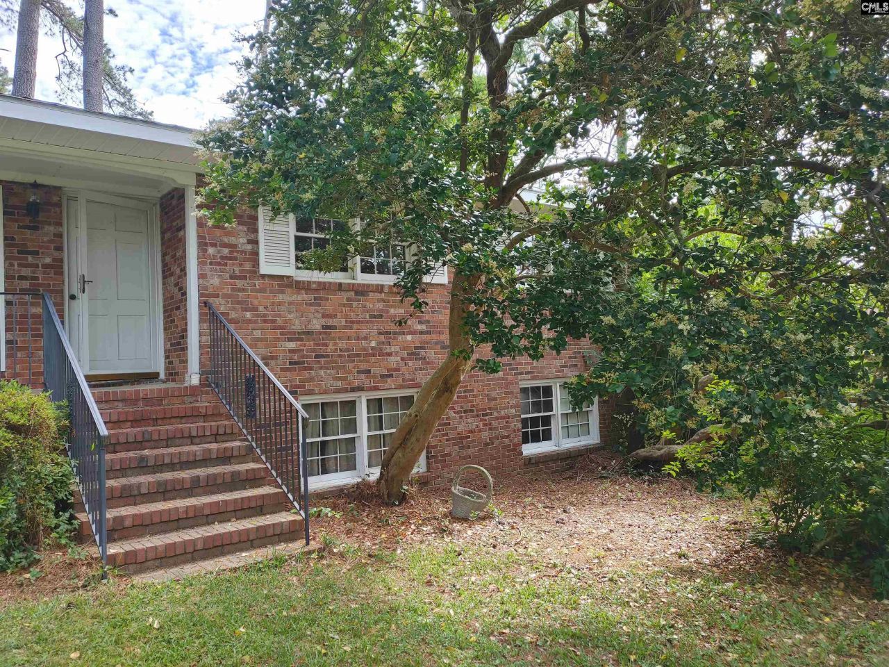 210 Pineland Drive Photo 5