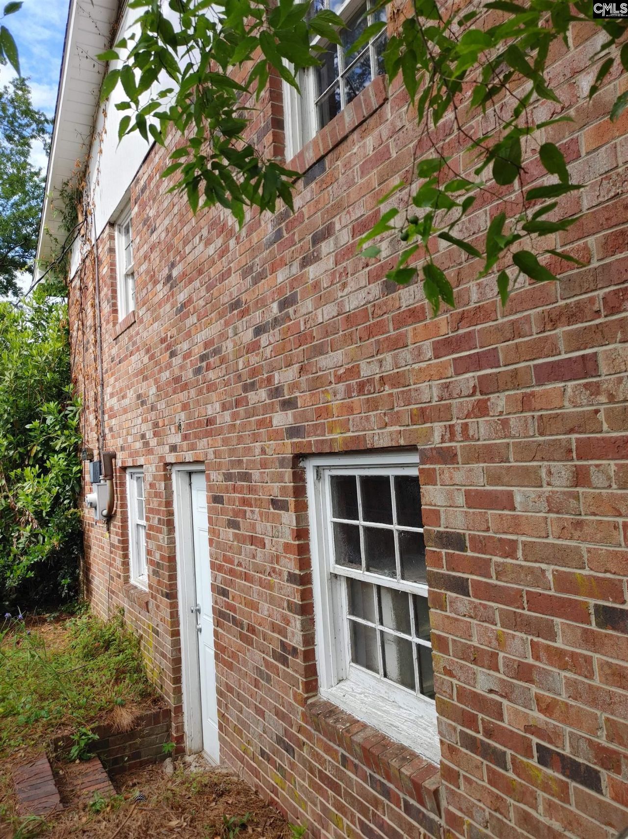 210 Pineland Drive Photo 9