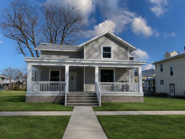 112 E Mulberry Street, Watseka, IL 60970