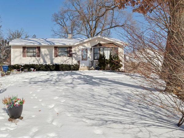 17796 W Greentree Road, Grayslake, IL 60030