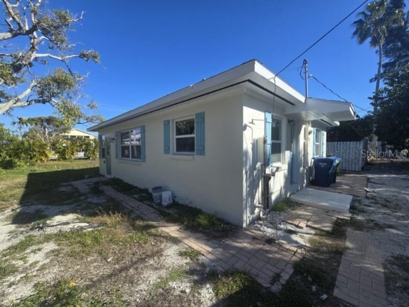 107 29th Street, Holmes Beach, FL 34217 Photo