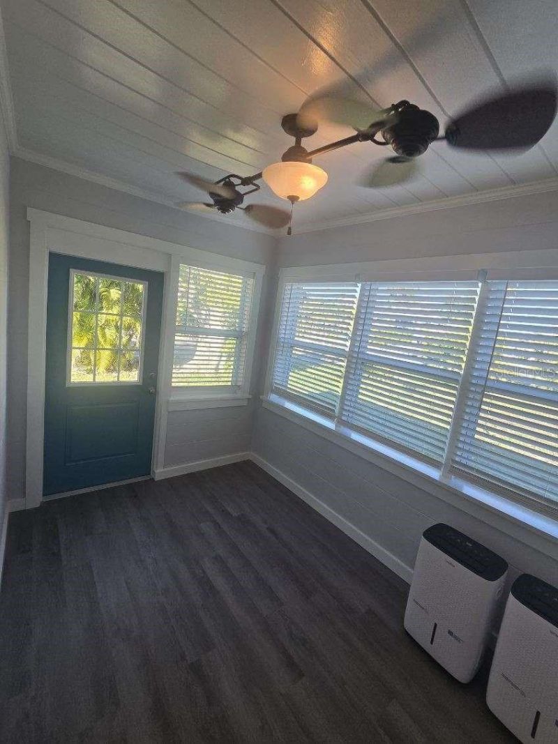 107 29th Street, Holmes Beach, FL 34217 Photo