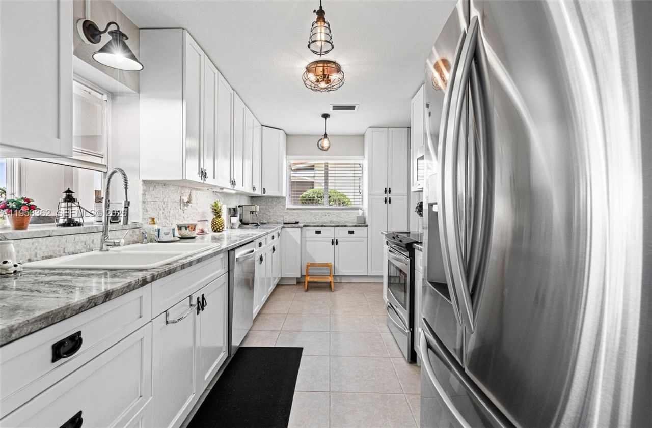 4507 NW 46th St, Tamarac, FL 33319 Photo