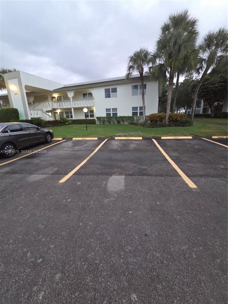 2805 Victoria Way , Unit H2, Coconut Creek, FL 33066 Photo