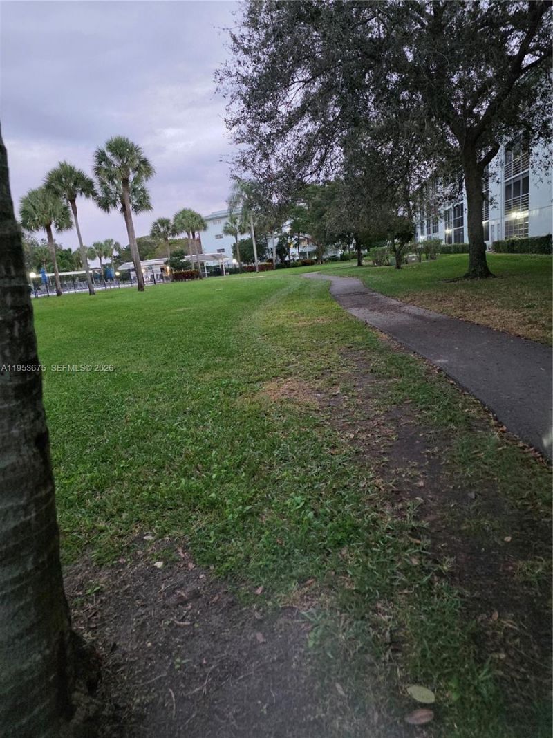 2805 Victoria Way , Unit H2, Coconut Creek, FL 33066 Photo