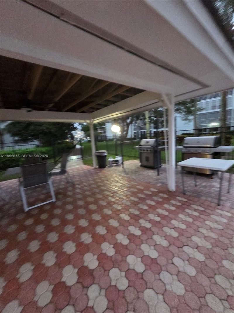 2805 Victoria Way , Unit H2, Coconut Creek, FL 33066 Photo