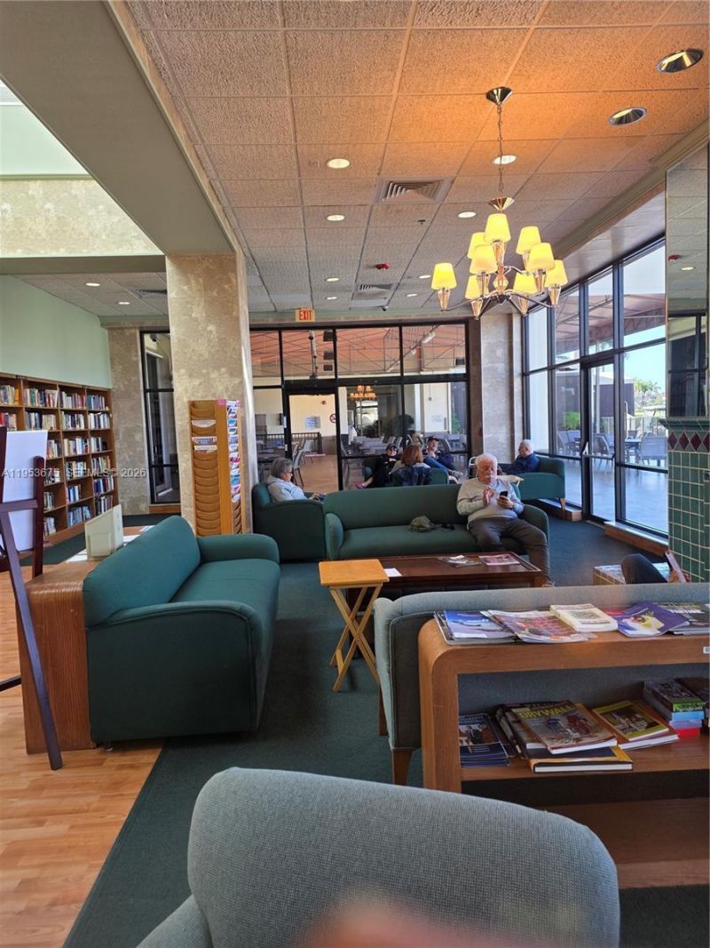 2805 Victoria Way , Unit H2, Coconut Creek, FL 33066 Photo