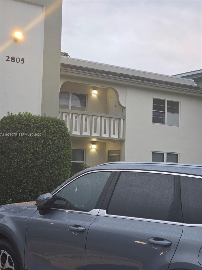 2805 Victoria Way , Unit H2, Coconut Creek, FL 33066 Photo