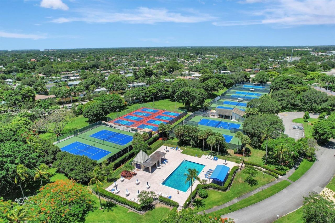 2004 Granada Dr, Unit O2, Coconut Creek, FL 33066 Photo