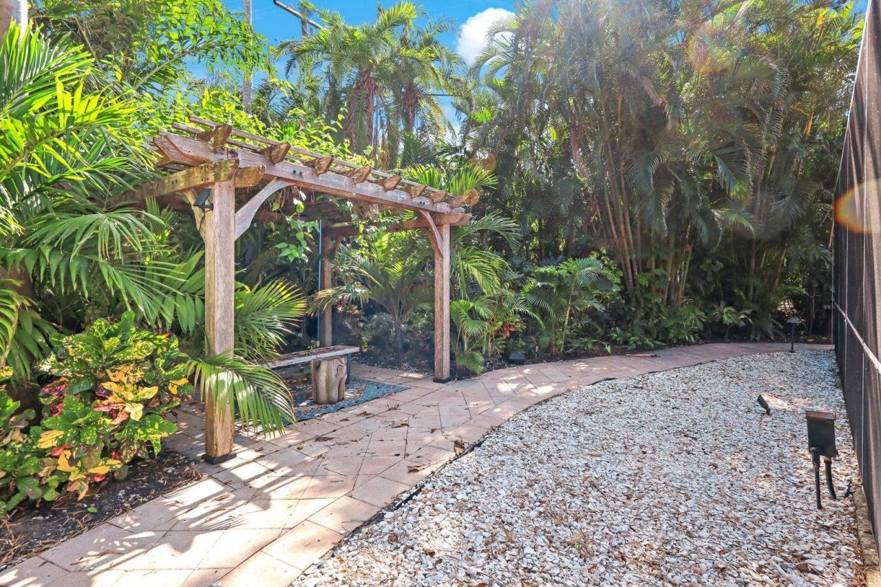 2943 Valencia Way, Fort Myers, FL 33901 Photo