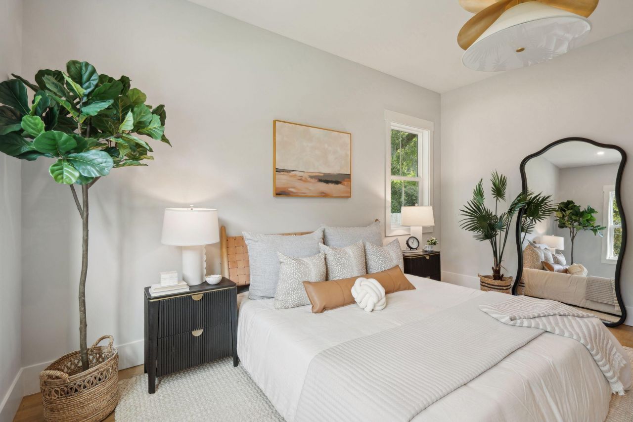 362 6th Avenue Photo 14