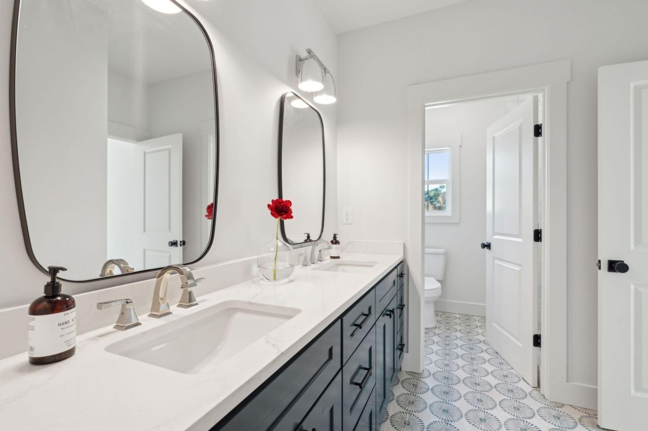 362 6th Avenue Photo 40