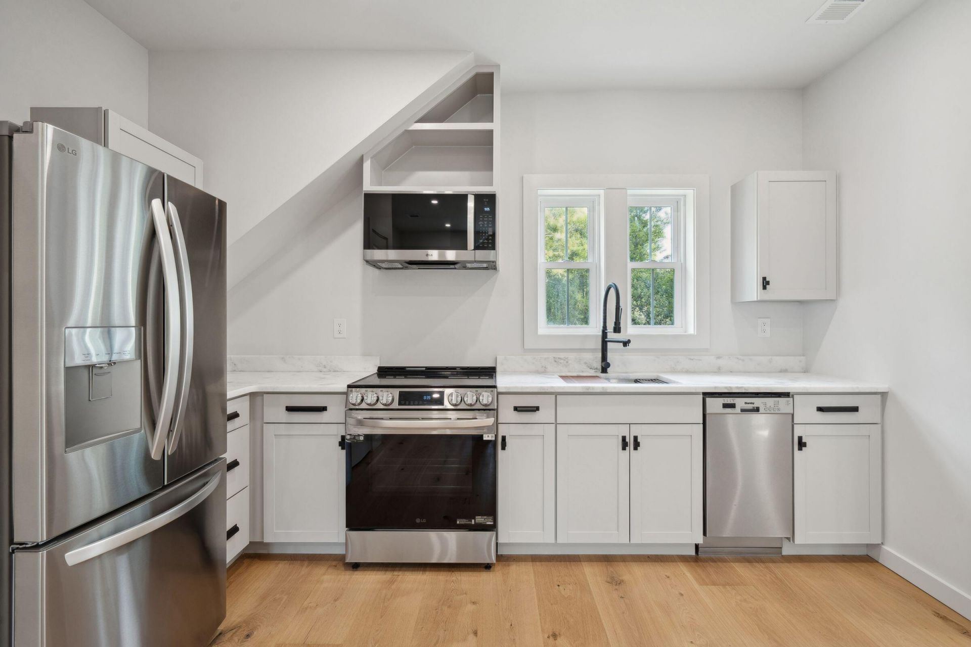 362 6th Avenue Photo 62