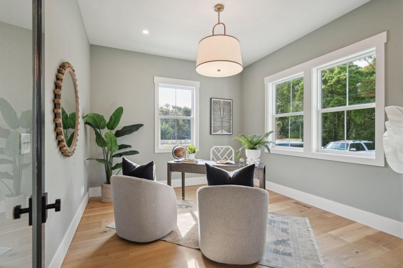 362 6th Avenue Photo 9