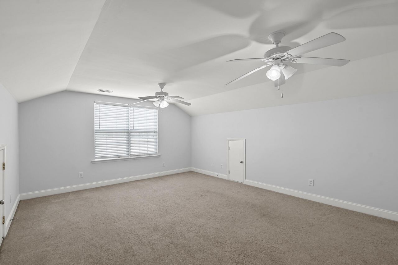 106 Netherfield Drive Photo 22