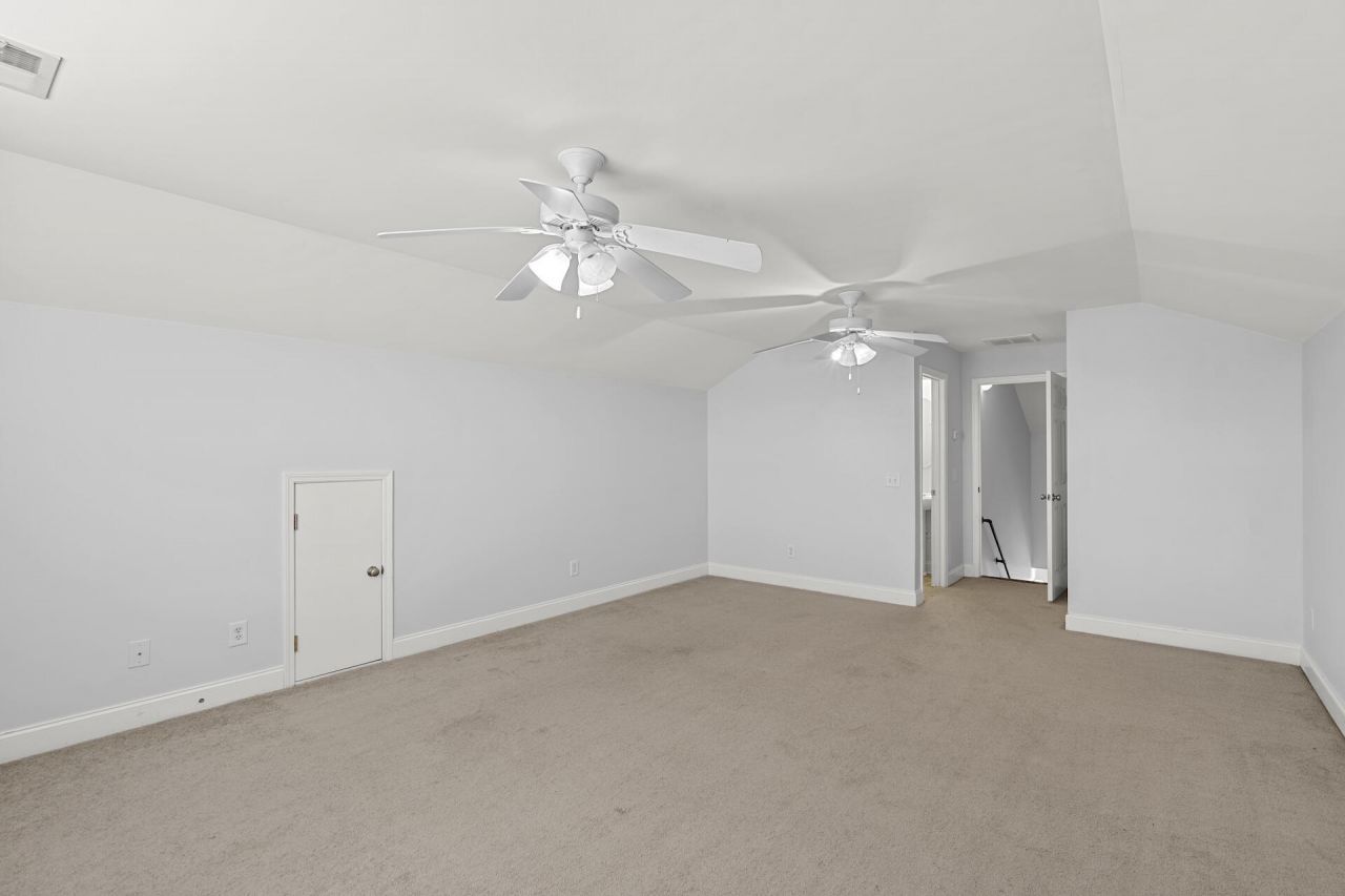 106 Netherfield Drive Photo 23