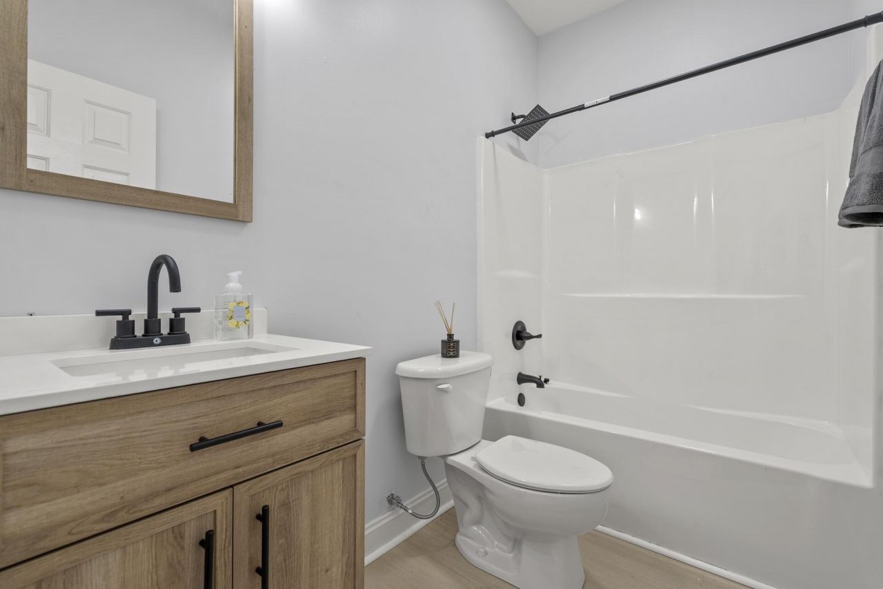 106 Netherfield Drive Photo 8