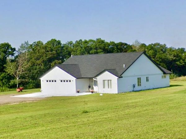 43894 Easy Street, Perham, MN 56573