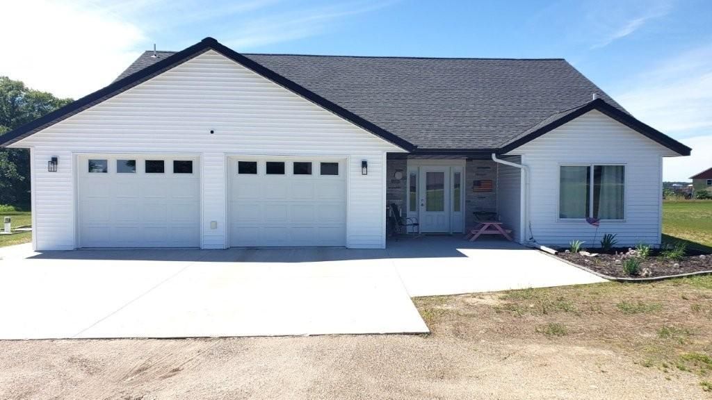 43894 Easy Street, Perham, MN 56573 Main Photo