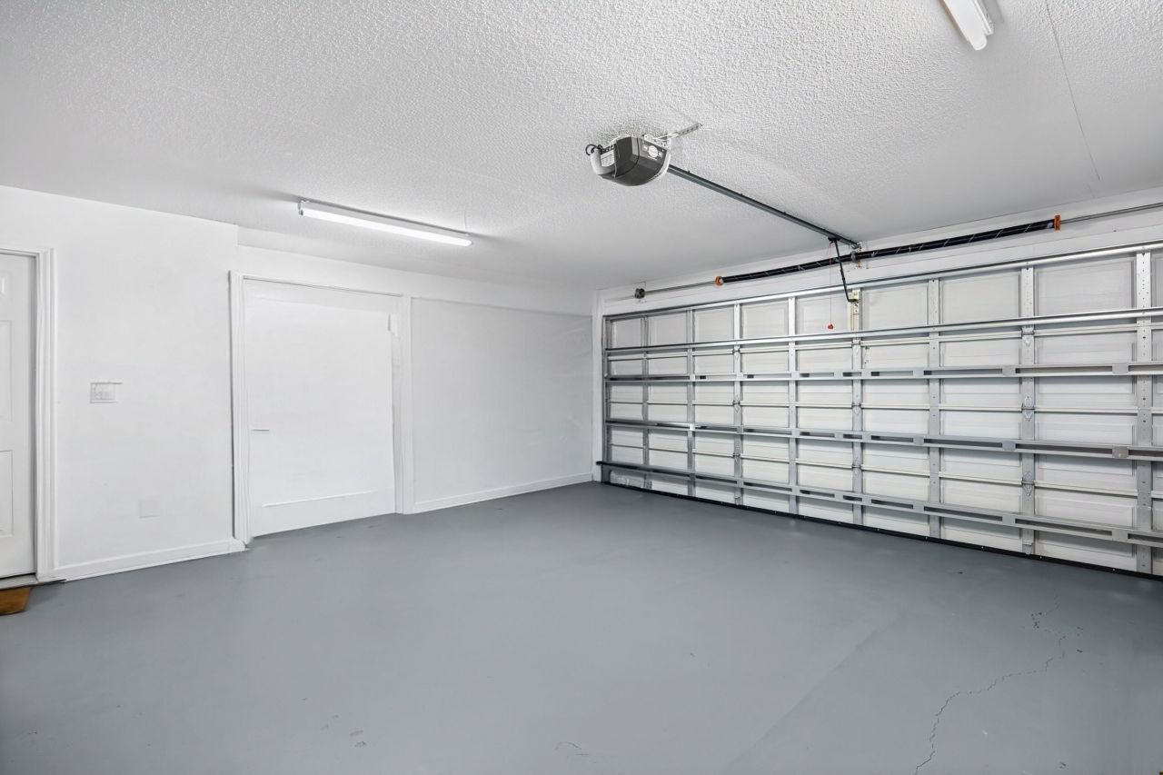 1041 Bear Lake Dr. Photo 34