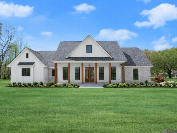 10642 Summerside Dr, Baker, LA 70714