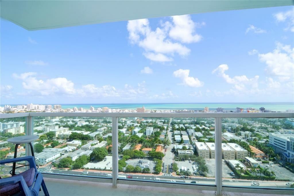 650 West Avenue, Unit 2808, Miami Beach, FL 33139 Photo