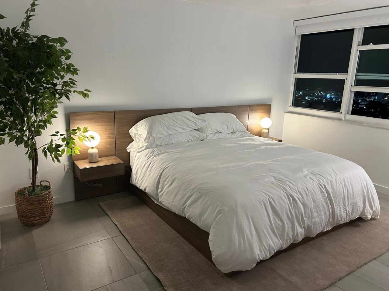 650 West Avenue, Unit 2808, Miami Beach, FL 33139 Photo