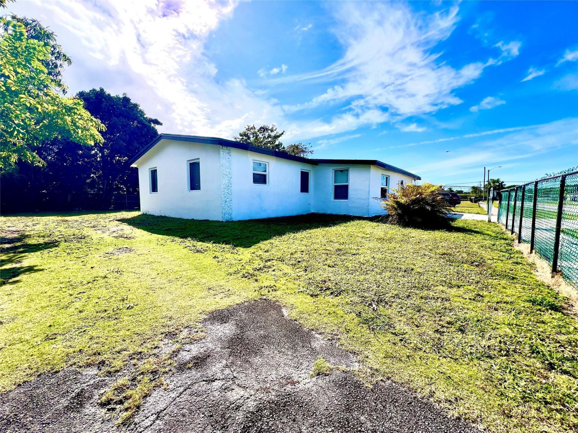 10730 SW 149th Terrace, Miami, FL 33176 Photo