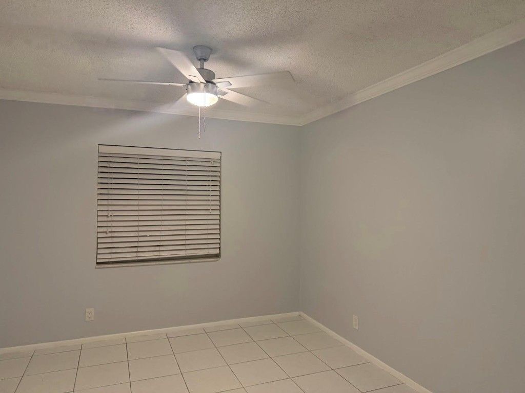 2700 Riverside Drive, Unit 302-B, Coral Springs, FL 33065 Photo