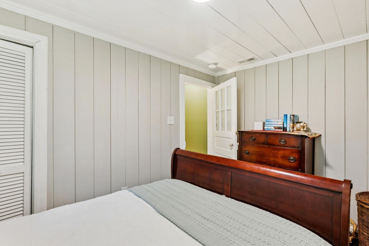 207 W Carolina Avenue Photo 24