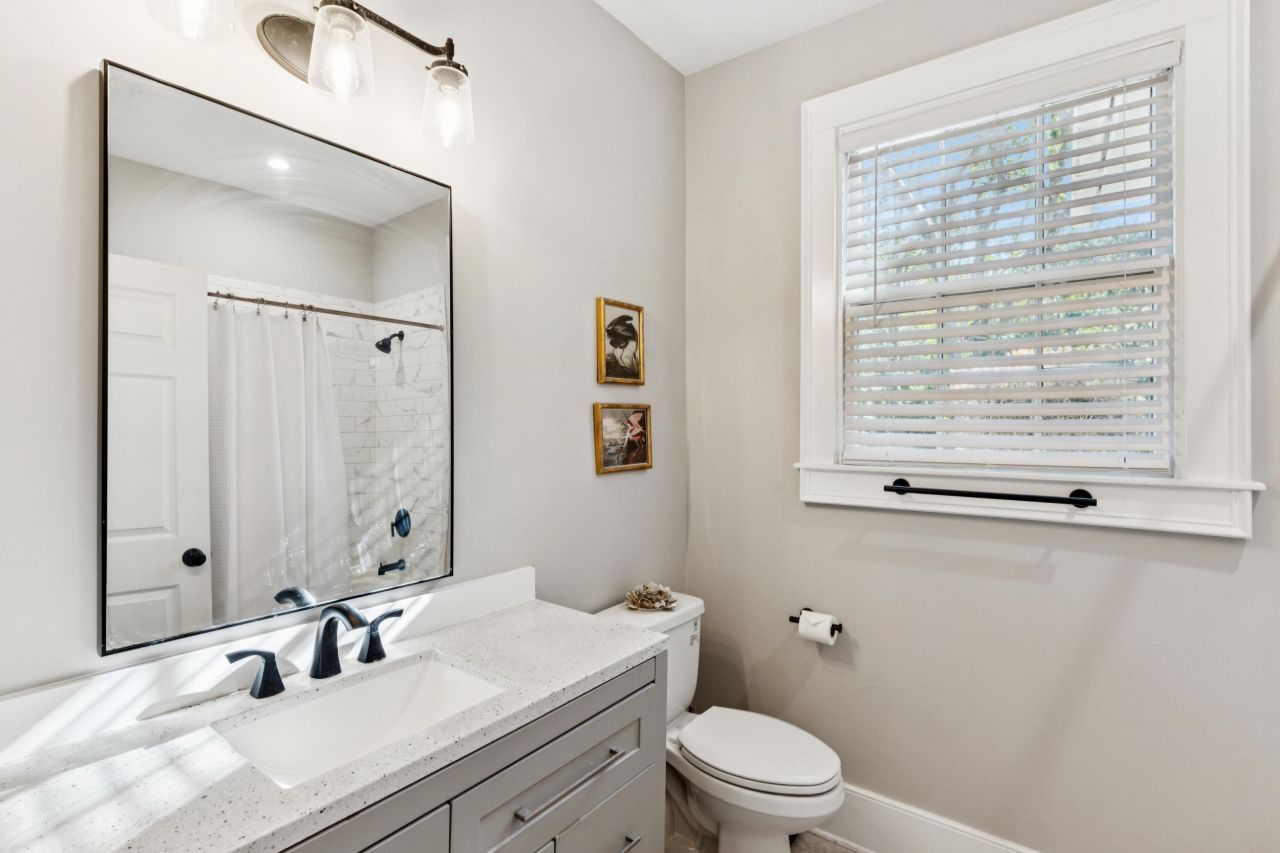 207 W Carolina Avenue Photo 25