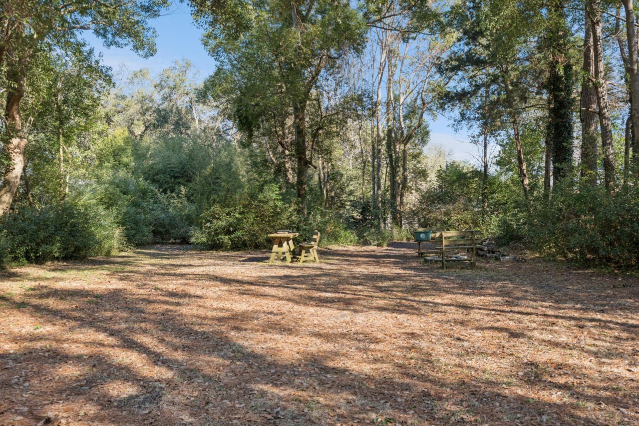 207 W Carolina Avenue Photo 36