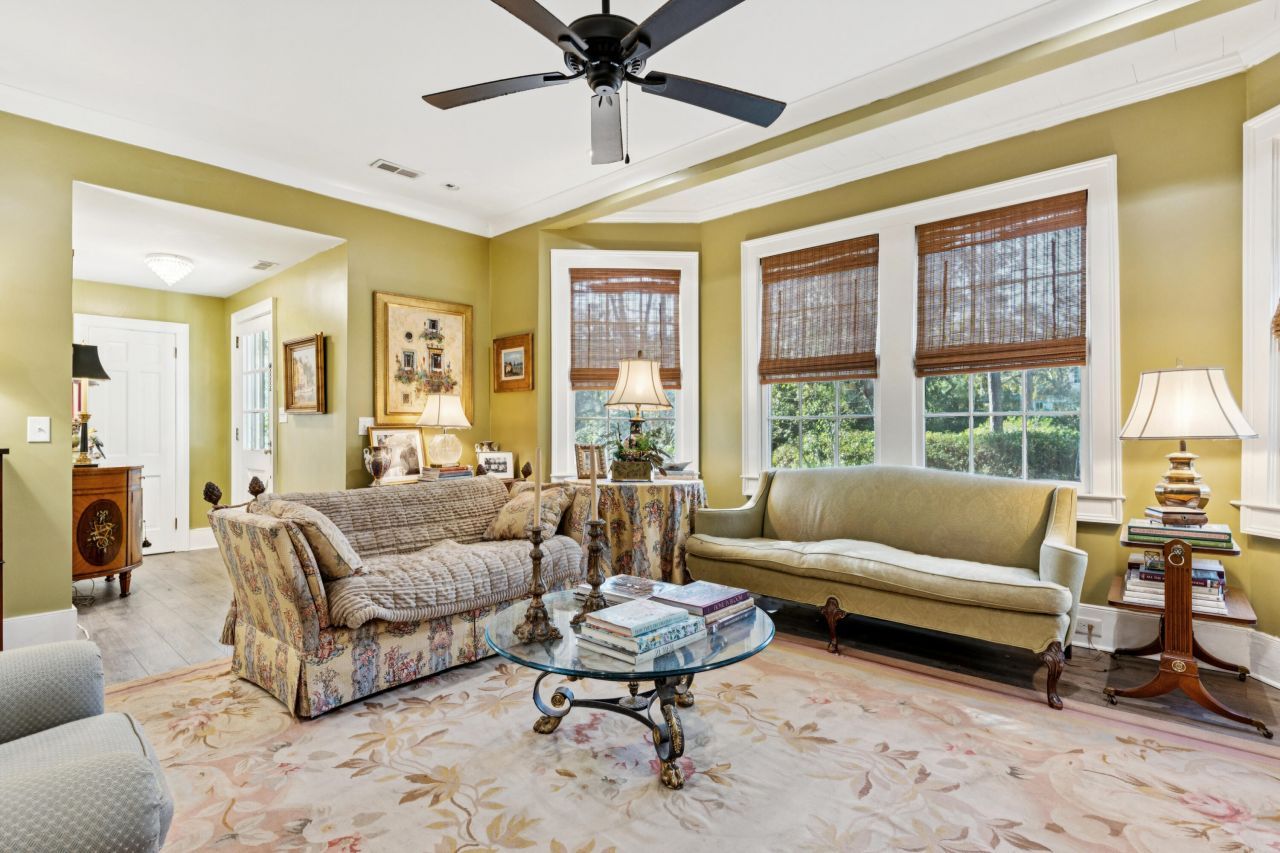 207 W Carolina Avenue Photo 8