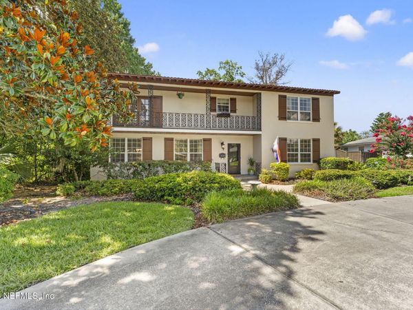 1221 ORIENTAL GARDENS Road, Jacksonville, FL 32207