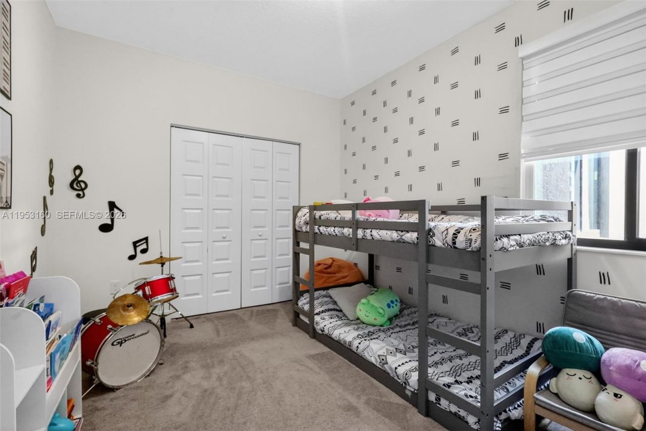 4975 NW 83rd Path, Doral, FL 33166 Photo