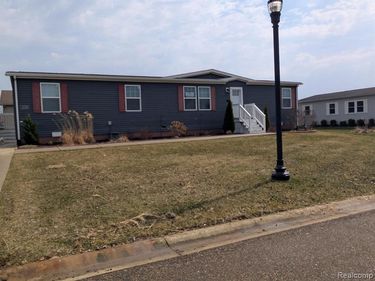 11219 Wildbrook Court, Green Oak Twp, MI 48178