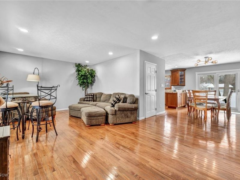 3872 Royalton Road, Brecksville, OH 44141 Photo 3