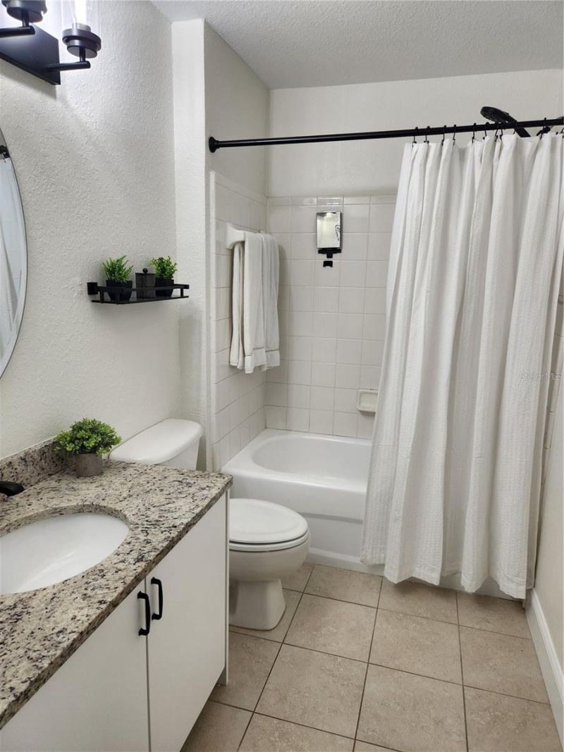 8926 Manor Loop Circle, Unit 201 B, Lakewood Ranch, FL 34202 Photo