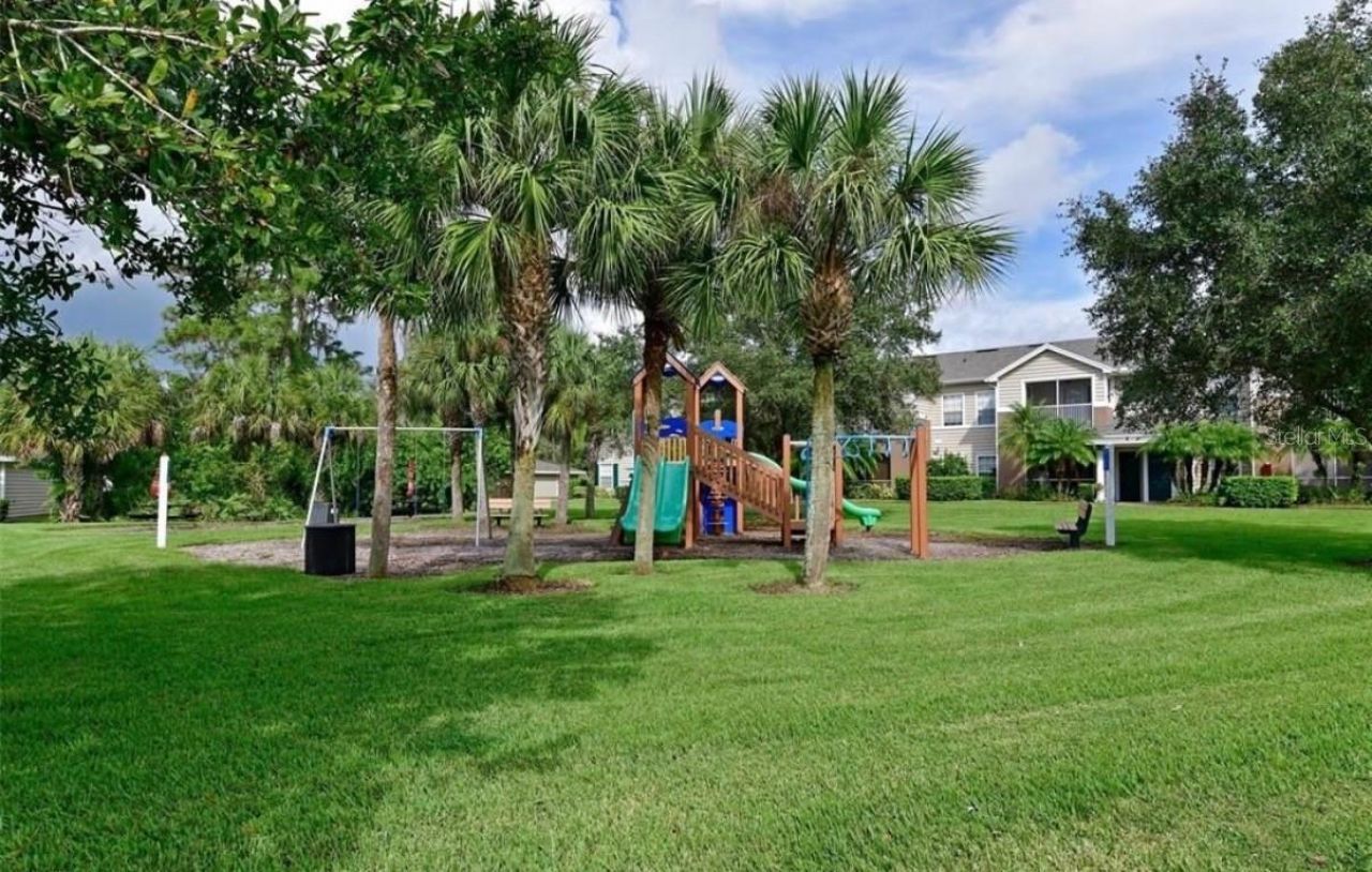 8926 Manor Loop Circle, Unit 201 B, Lakewood Ranch, FL 34202 Photo
