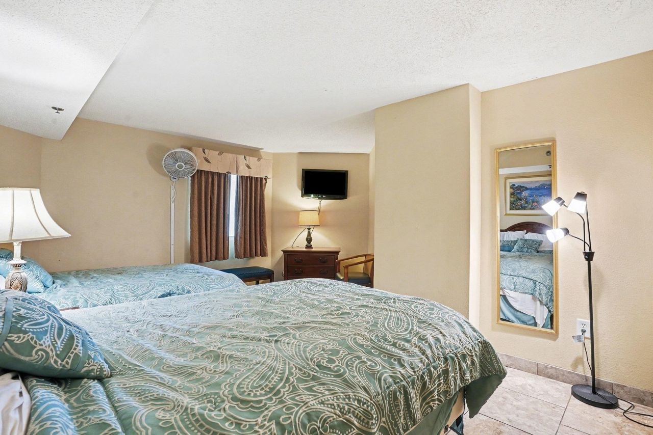 2504 N Ocean Blvd. Photo 12