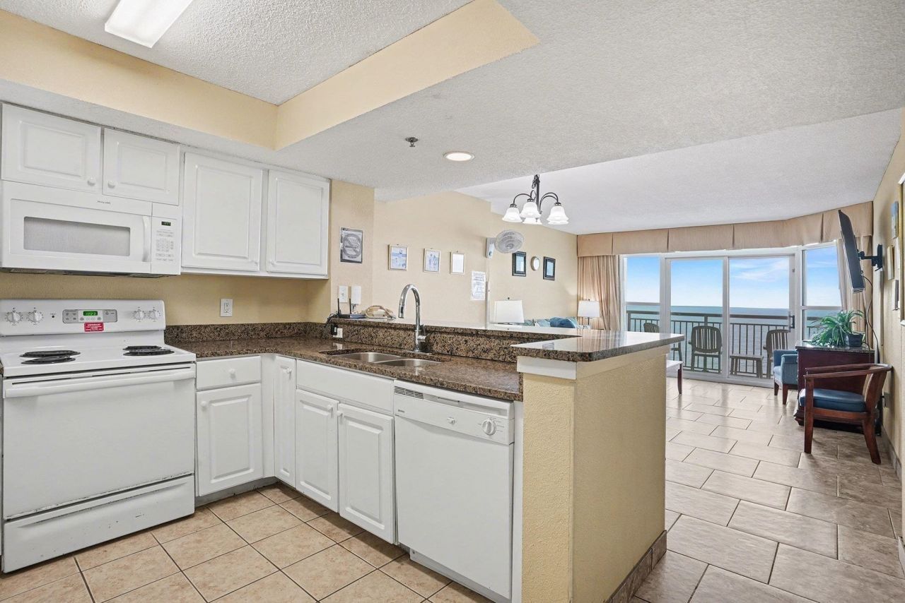 2504 N Ocean Blvd. Photo 8