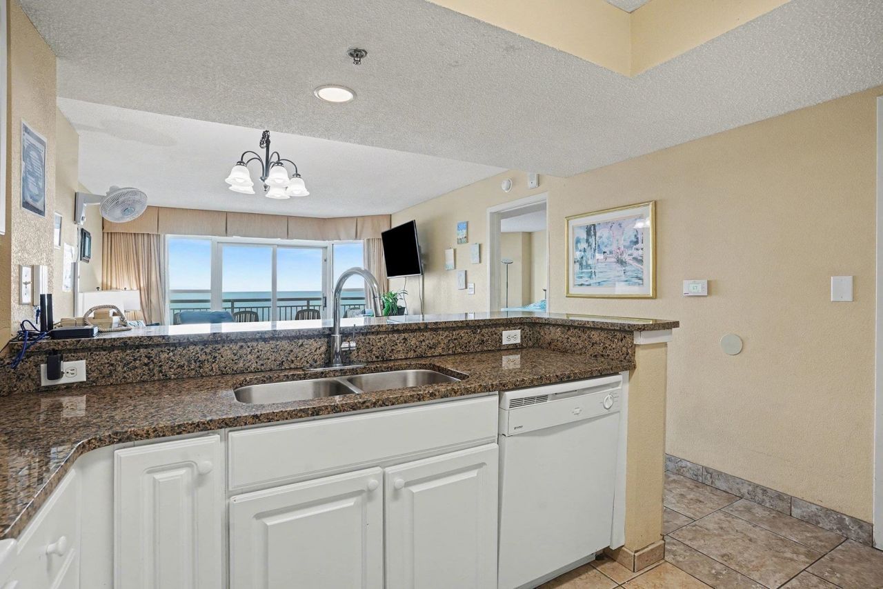 2504 N Ocean Blvd. Photo 9