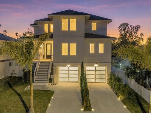 3752 ARKANSAS AVENUE NE, ST PETERSBURG, FL 33703