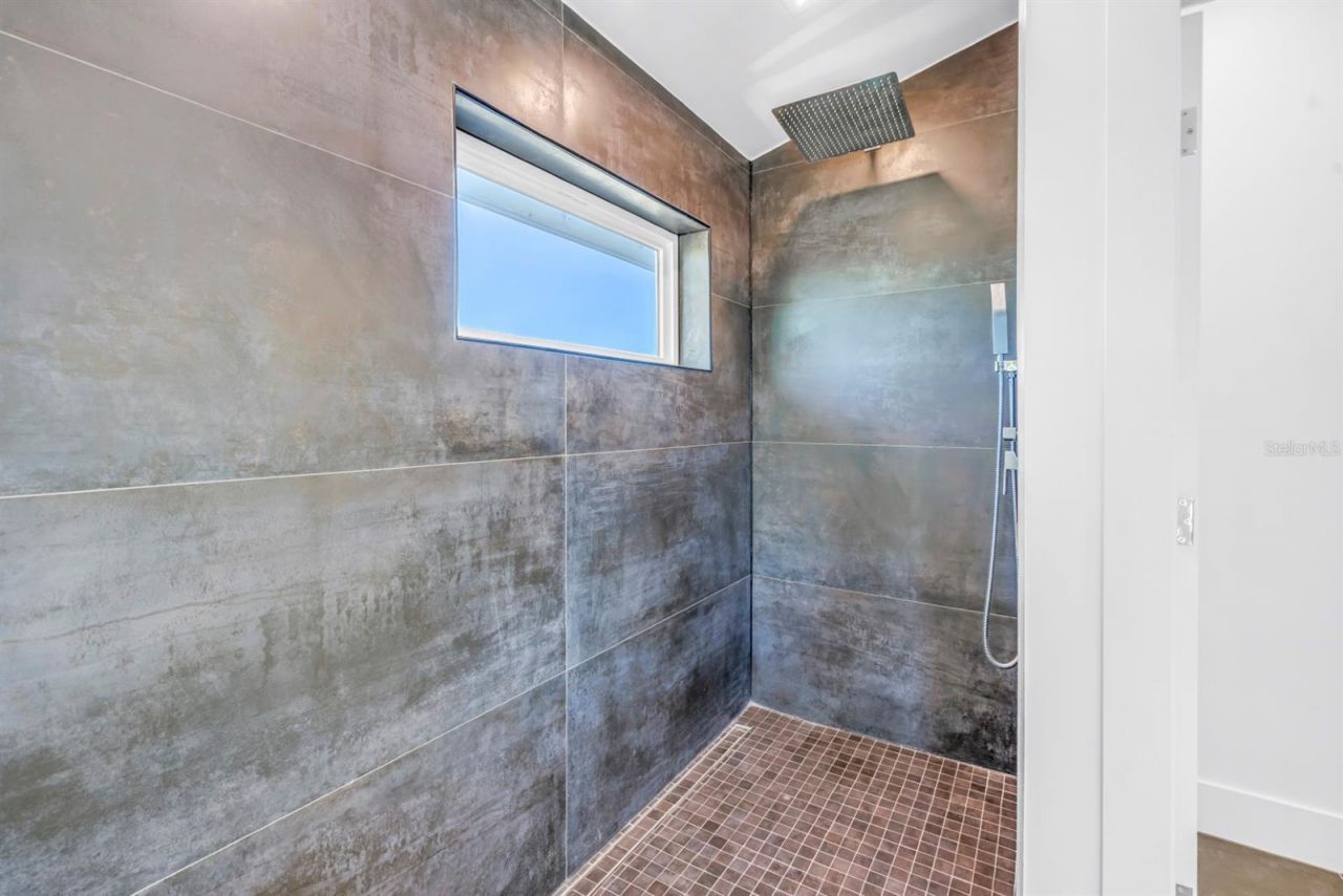 3752 Arkansas Avenue Ne, Saint Petersburg, FL 33703 Photo