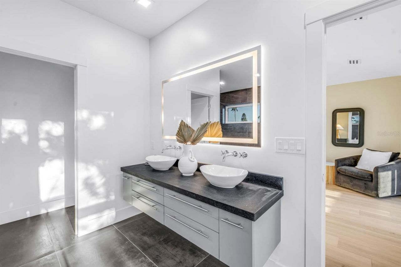 3752 Arkansas Avenue Ne, Saint Petersburg, FL 33703 Photo