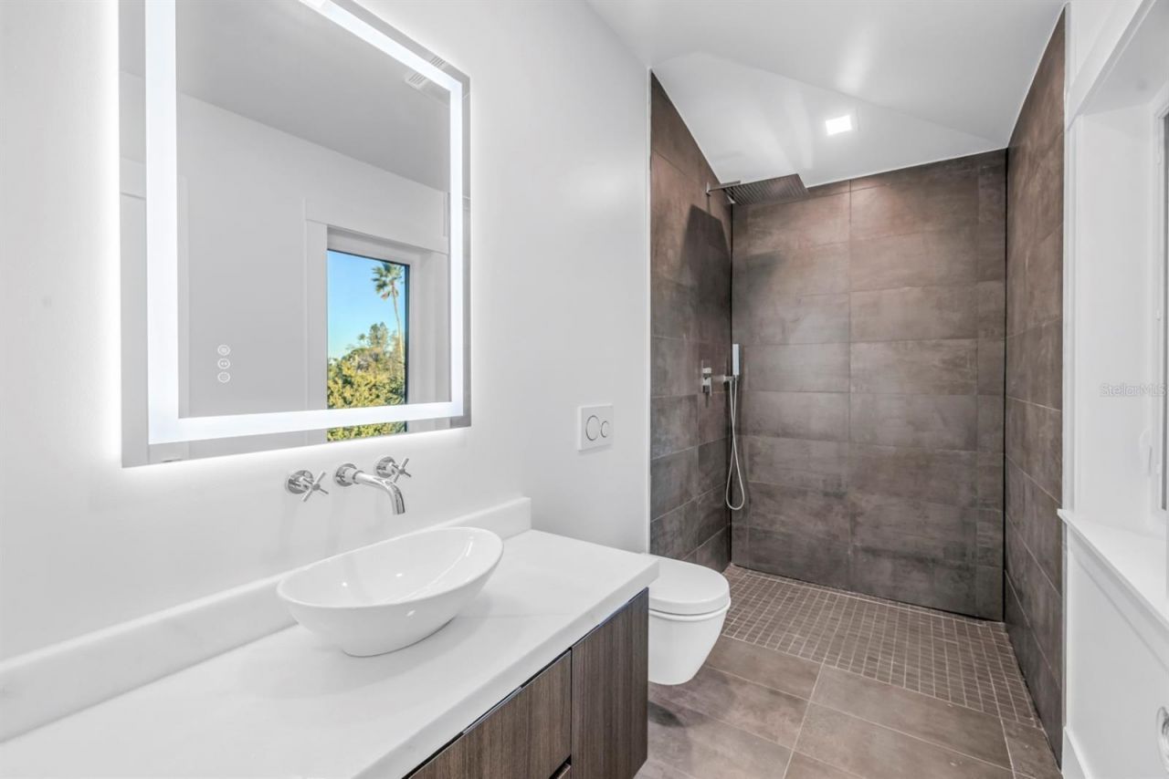 3752 Arkansas Avenue Ne, Saint Petersburg, FL 33703 Photo